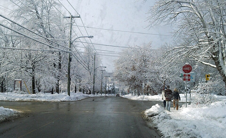 Neige après le verglas décembre 2013, Québec, Canada